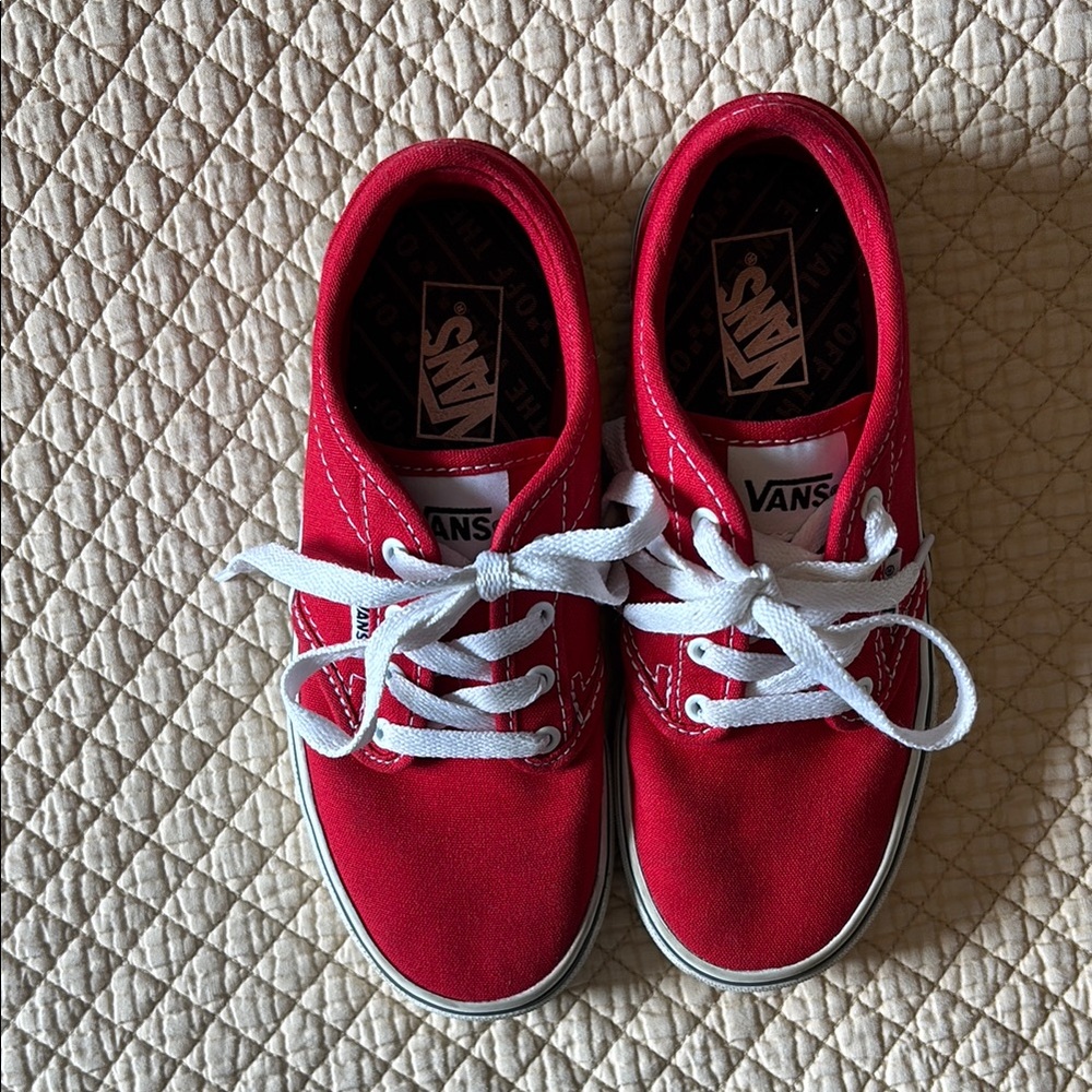 Vans Red and White Classic Sneakers Little Kids 1.5